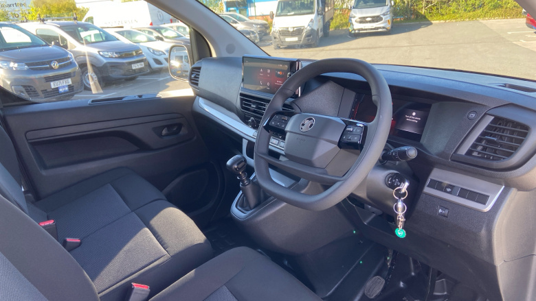 Vauxhall Vivaro L2 Diesel 1.5 Turbo D 120 Pro H1 Van